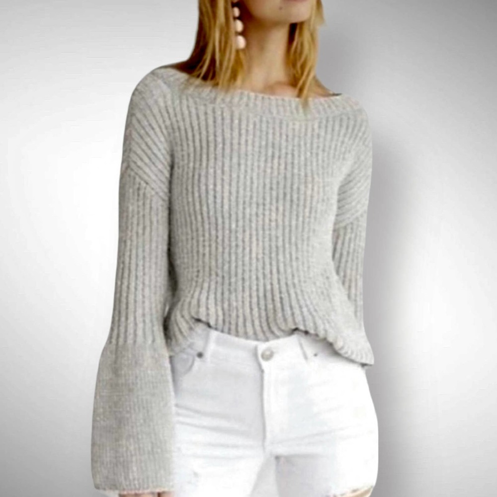 Express Chenille Bell Sleeve Sweater size Medium Mint Green Chunky Knit Soft